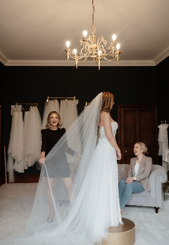 Lara Belle Bridal Boutique